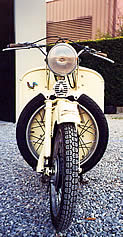 Moto Guzzi - Galletto - vista frontale